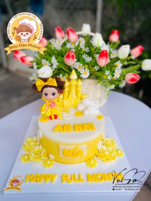 Bánh Bé Gái Tone vàng